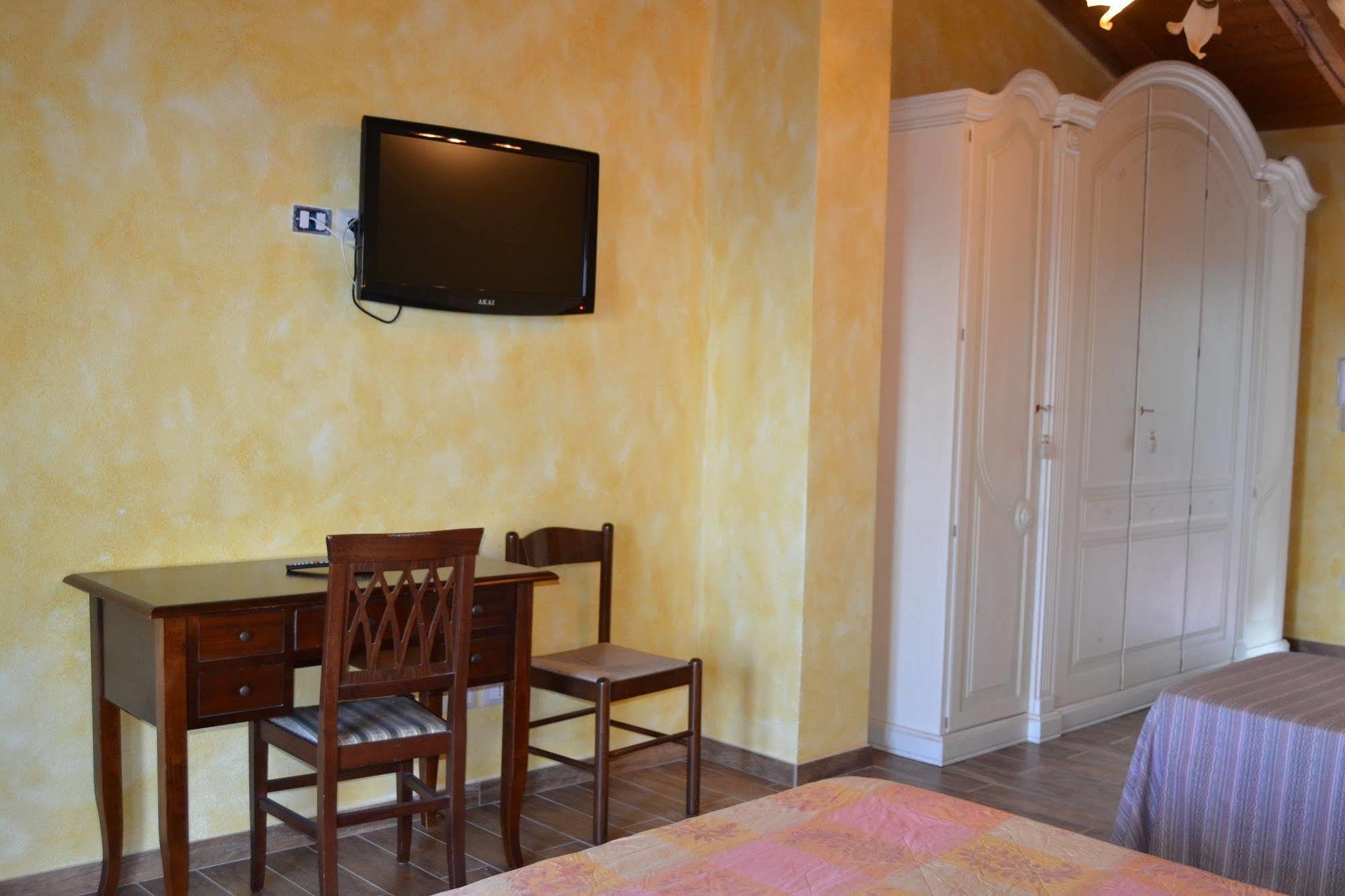 B&B Villa Chianalea ชิลลา ภายนอก รูปภาพ